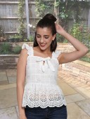 SCHIFFLY CROP TOP WITH KNOT AT BODY